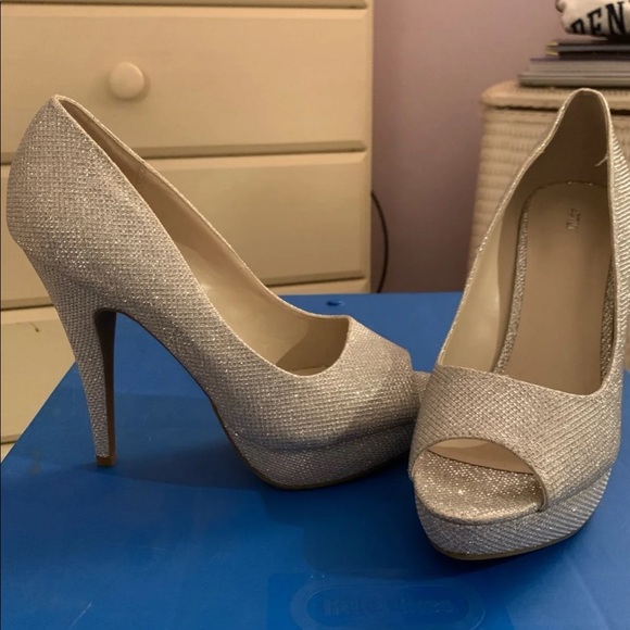 Sparkley Silver Heels - Picture 1 of 3